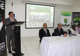 MINSA entrega vehículo al Centro de Salud de Pacora 
