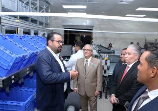 Hospital Santo Tomás inaugura moderna farmacia robótica con capacidad para procesar 2 mil dosis por hora