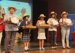Benjamín Chavarría ganador del II Concurso de Cantos de Décima en Salud 
