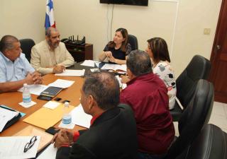 Ministra de Salud se reunió con jubilados y pensionados