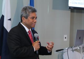 Comisión de Presupuesto aprueba traslado de partidas para el pago de turnos al personal del Minsa  