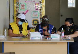 Regional metropolitana brinda atención a damnificados en Las Garzas