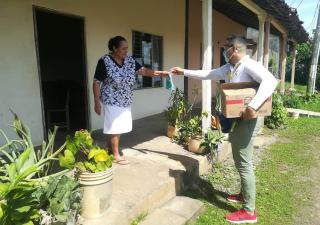 Los Santos realiza operativo casa por casa