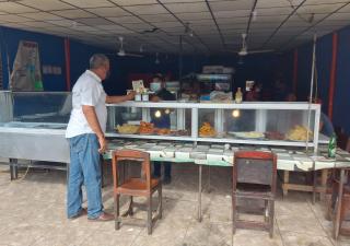 Personal de Promoción de la Salud visita comercios en Las Tablas