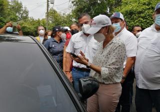 Primera Dama visita auto exprés en la Feria Internacional de Azuero 