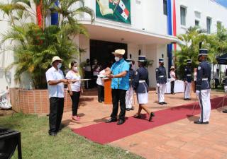 Ministro de Salud, invitado especial en incineración de banderas en Los Santos 