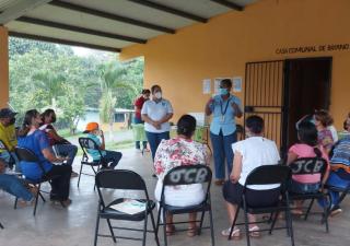 Realizaron taller con familias vulnerables en Bayano de Las Tablas 