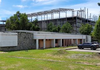 Avanza montaje del sobretecho del hospital Joaquín Pablo Franco Sayas