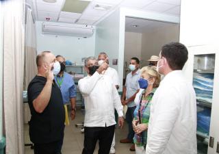 Ministro Sucre realiza recorrido de evaluación en el Minsa-Capsi de Pedasí