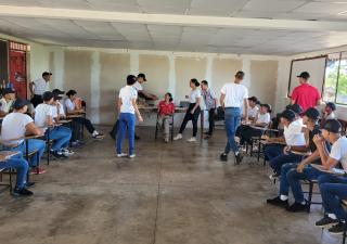 Minsa participa del programa Encontrando el camino correcto