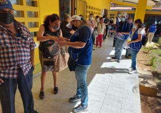 Los Santos recibe 66 dosis de vacunas contra la COVID
