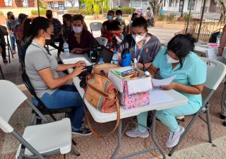 "Salud sobre Ruedas" termina recorrido en Los Santos con 1,828 personas beneficiadas