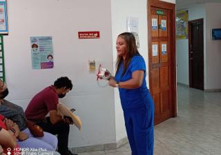 Equipo de Emergencias Médicas en Salud participa en jornada de capacitación