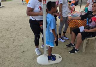 Minsa promueve estilos de vida saludables con caminata 3K en Narganá, Kuna Yala