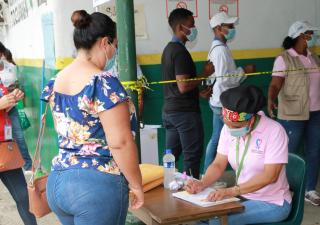 Hazte tu mamografía y previene el cáncer de mama 
