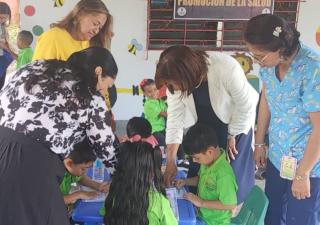 Promoción de la Salud entregan material educativo a los niños del CAIPI del Minsa