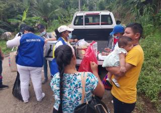 Con éxito se realizó jornada de vacunación en La Locería y Kuna Nega