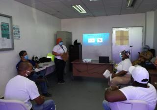 Centros de Salud en la Metropolitana continúan apoyando a los pacientes