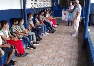 Acciones contra el dengue en corregimientos de la región metropolitana 