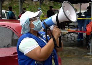 Toma de muestras a personas voluntarias del sector de Santa Ana 