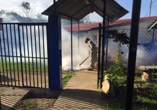 Acciones de control de vectores en escuelas de Veracruz 