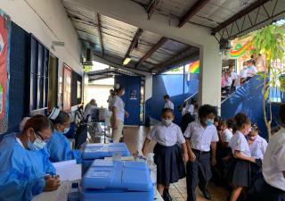 Cobertura efectiva de vacunación en centros educativos  
