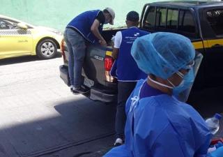 Sin descanso contra el mortal virus 