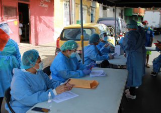 Toma de hisopados masivos en Barrio Lindo, Ancón 