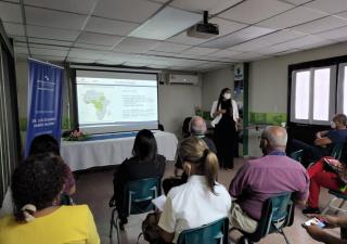 Capacitan a personal médico en temas de zoonosis 