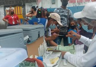 Vacunación extra muro para mayor cobertura