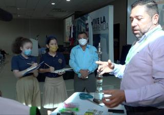 Jornada educativa incentivando el no consumo de tabaco y sus derivados
