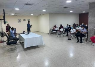 Capacitan a profesionales de la salud para fortalecer estrategias contra las ETA´s 