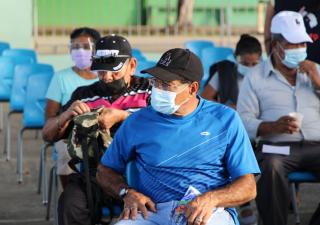 En primer día logran inocular el 100% de pacientes citados en circuito 8-10