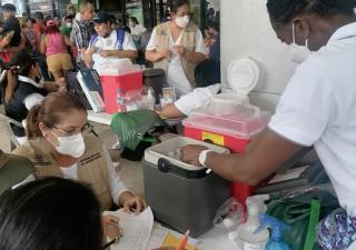Fin de semana de exitosa cobertura de vacunación en la 24 de Diciembre