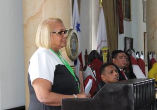 Minsa equipa con sillas de flebotomía a laboratorios de centros de salud