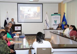Fortalecimiento comunitario para el control de la malaria en Calovébora