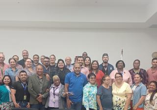 Salud Pública de la región Metropolitana refuerza planes, acciones y estrategias con el equipo local.