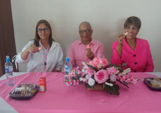 Colón se viste de rosado