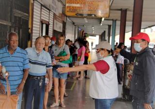 Operativo a supermercados en Juan Díaz