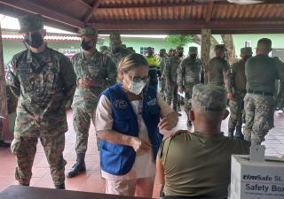 Jornada de vacunación a unidades del Senafront, brigada Panamá Este