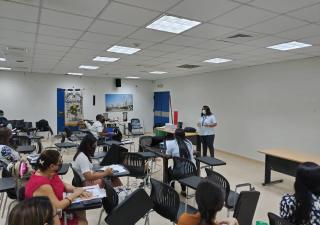 Taller para mejorar el uso de pruebas rápidas de VIH en Panamá Oeste