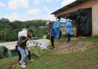 Panamá Oeste realiza muestras de hisopado en Arraijan