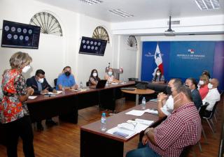 Presentan resultados de ATE y FORIS a directores regionales de salud