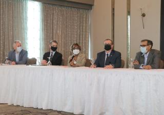 Ministra Berrío participa en la consulta regional para analizar vigilancia de la Covid-19 de la OPS