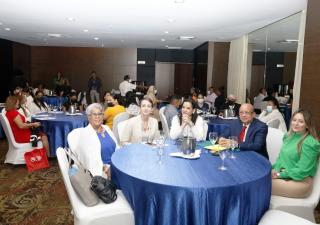 Imparten inducción sobre actualización de técnicas en cuidados de los adultos mayores 