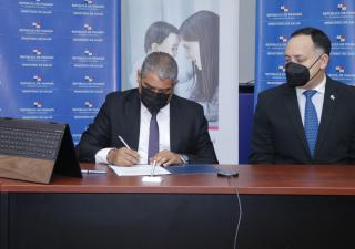En beneficio de la población pediátrica MINSA firma acuerdo con CHOP 