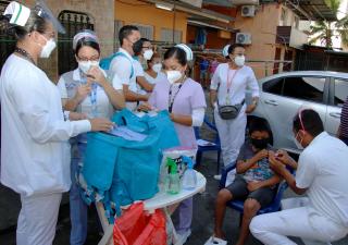 Replican en 15 regiones de salud modalidad de "Vacúnate en tu barrio"