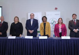 Procesos de acreditación y reacreditación en carreras de salud fortalecen políticas de educación