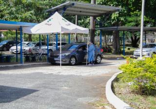 Ajuste en el horario del hisopado exprés ubicado en el colegio José A. Remón Cantera 