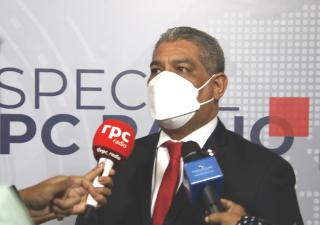 Ministro Sucre reiteró a la población acudir a aplicarse dosis de refuerzo 